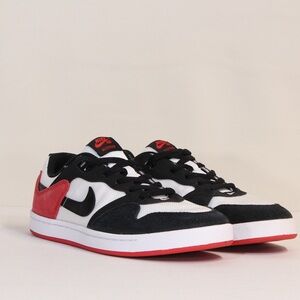 Nike SB Black White University Red Alleyoop Low Size NWT